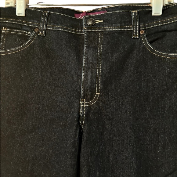 Gloria Vanderbilt Amanda jeans - Picture 2 of 6